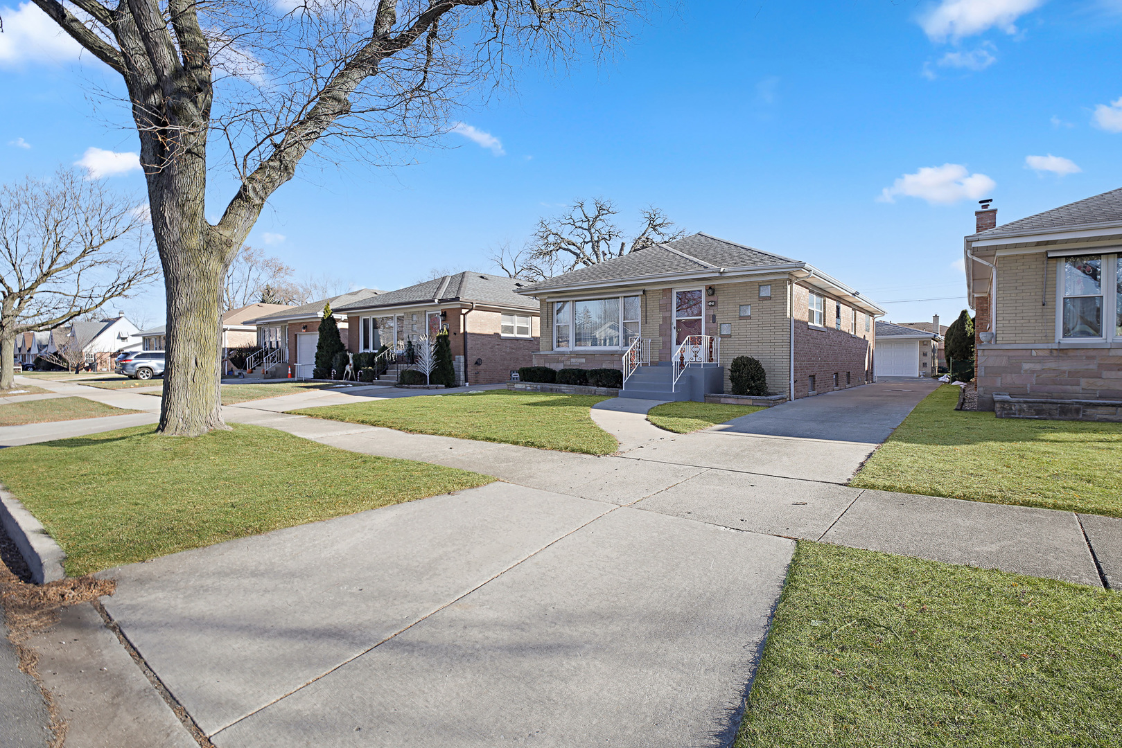 4941 N Normandy Avenue