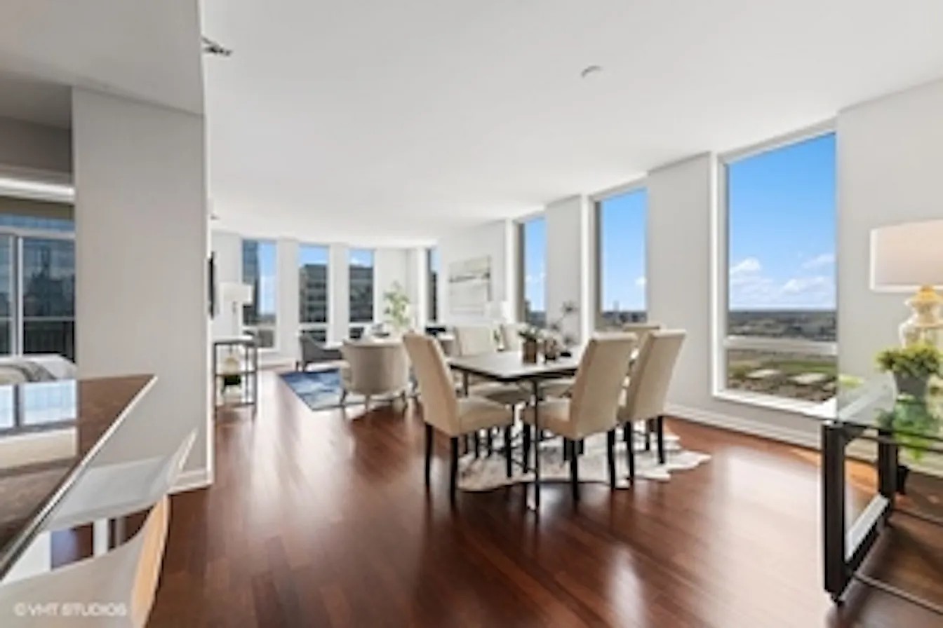 1250 S MICHIGAN Avenue 2506