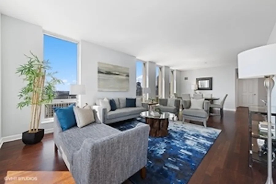 1250 S MICHIGAN Avenue 2506