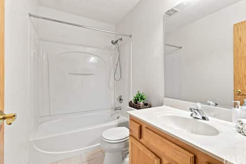 Tiny photo for 708 E Bayou Court, Fox Lake, IL 60020 (MLS # 12731258)