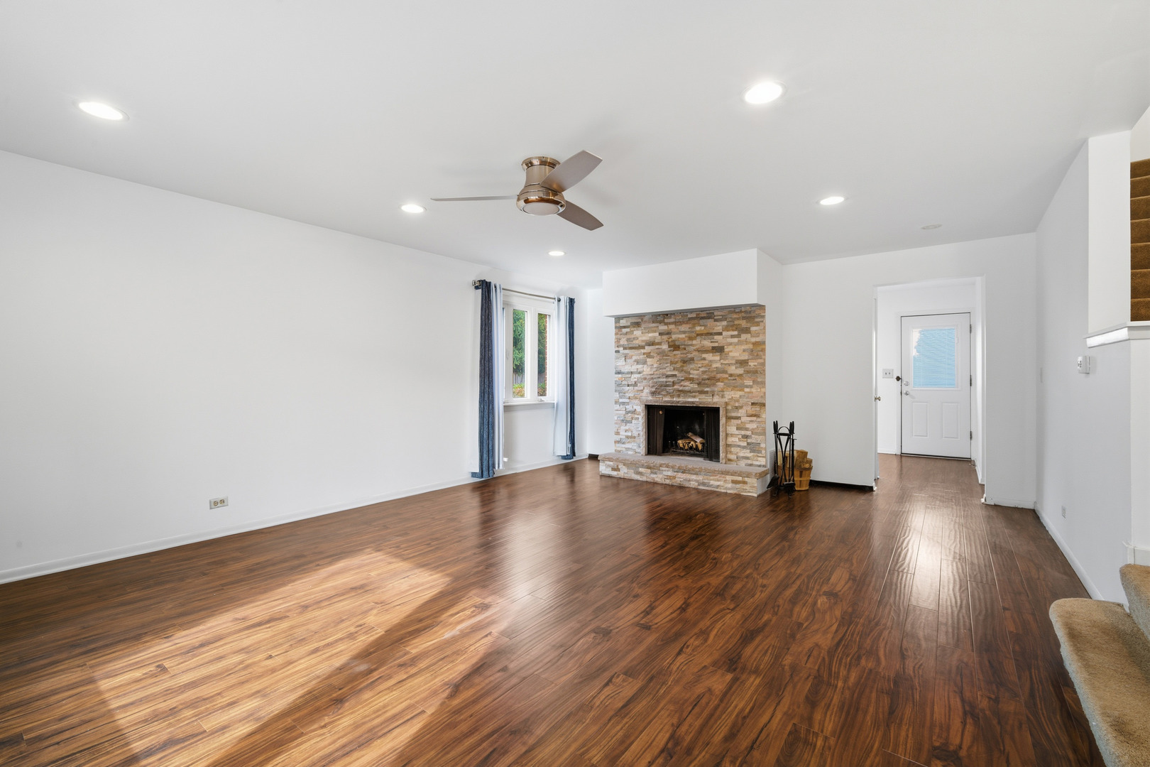 104 E Lincoln Street