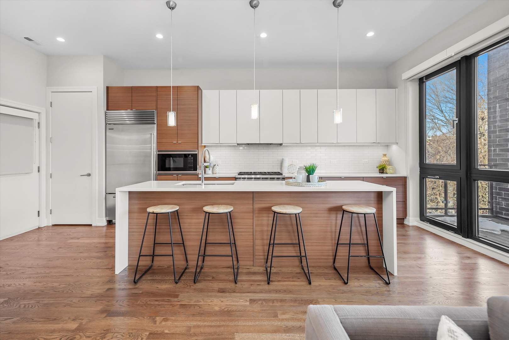 1020 N Marshfield Avenue 3