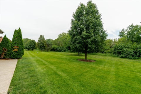 Tiny photo for 25 Arbor Court #25, Bloomington, IL 61704 (MLS # 12689418)
