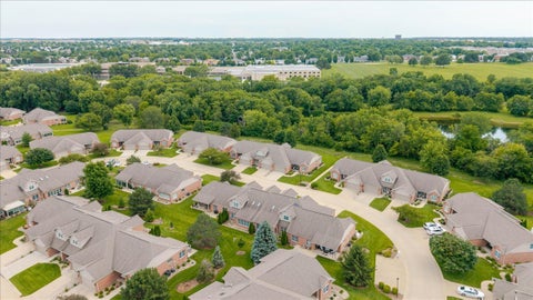 Tiny photo for 25 Arbor Court #25, Bloomington, IL 61704 (MLS # 12689418)