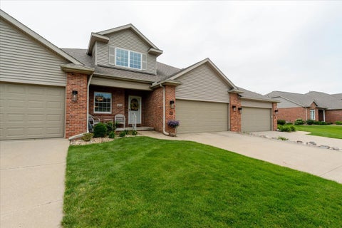 Tiny photo for 25 Arbor Court #25, Bloomington, IL 61704 (MLS # 12689418)