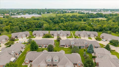 Tiny photo for 25 Arbor Court #25, Bloomington, IL 61704 (MLS # 12689418)