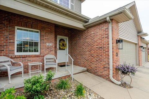 Tiny photo for 25 Arbor Court #25, Bloomington, IL 61704 (MLS # 12689418)