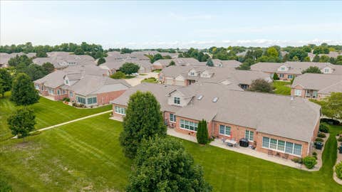 Tiny photo for 25 Arbor Court #25, Bloomington, IL 61704 (MLS # 12689418)
