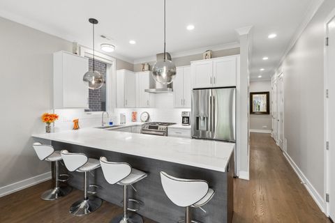 Tiny photo for 1466 W Winona Street #2, Chicago, IL 60640 (MLS # 12632572)