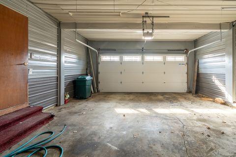 Tiny photo for 8 Buena Vista Drive, Murphysboro, IL 62966 (MLS # 12568611)