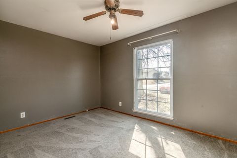 Tiny photo for 8 Buena Vista Drive, Murphysboro, IL 62966 (MLS # 12568611)