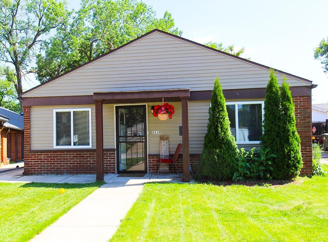 View Lansing, IL 60438 house