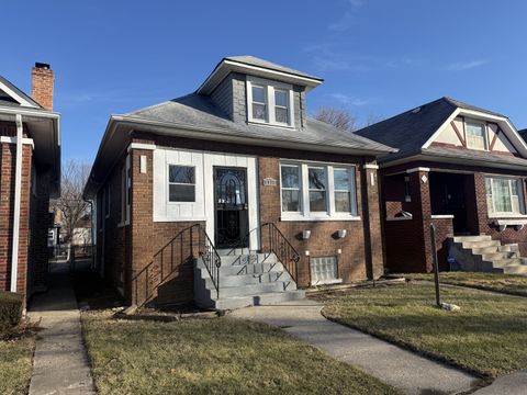Tiny photo for 8917 S Elizabeth Street, Chicago, IL 60620 (MLS # 12548441)