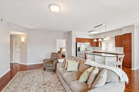 Tiny photo for 1277 E Thacker Street #303, Des Plaines, IL 60016 (MLS # 12576412)