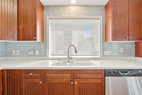 Tiny photo for 1277 E Thacker Street #303, Des Plaines, IL 60016 (MLS # 12576412)