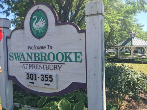 Tiny photo for 352 Normandie Drive, Sugar Grove, IL 60554 (MLS # 12594431)