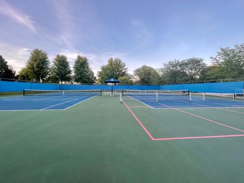 Tiny photo for 352 Normandie Drive, Sugar Grove, IL 60554 (MLS # 12594431)