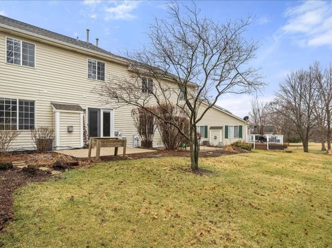 Tiny photo for 352 Normandie Drive, Sugar Grove, IL 60554 (MLS # 12594431)