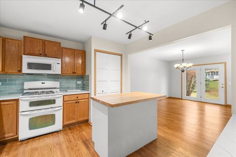 Tiny photo for 352 Normandie Drive, Sugar Grove, IL 60554 (MLS # 12594431)