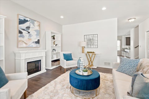 Tiny photo for 3764 St James Court, Elgin, IL 60124 (MLS # 12692029)