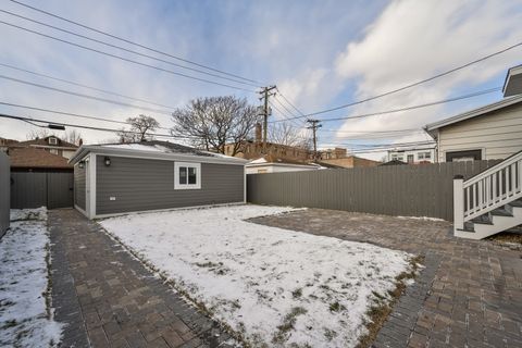 Tiny photo for 515 Highland Avenue, Oak Park, IL 60304 (MLS # 12596455)