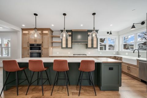 Tiny photo for 515 Highland Avenue, Oak Park, IL 60304 (MLS # 12596455)