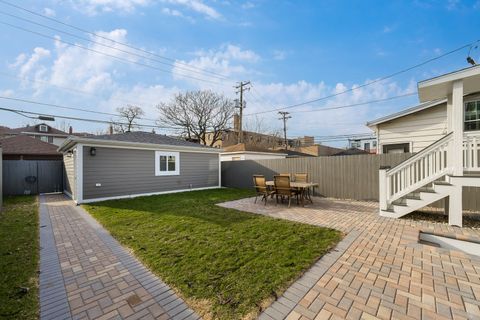 Tiny photo for 515 Highland Avenue, Oak Park, IL 60304 (MLS # 12596455)
