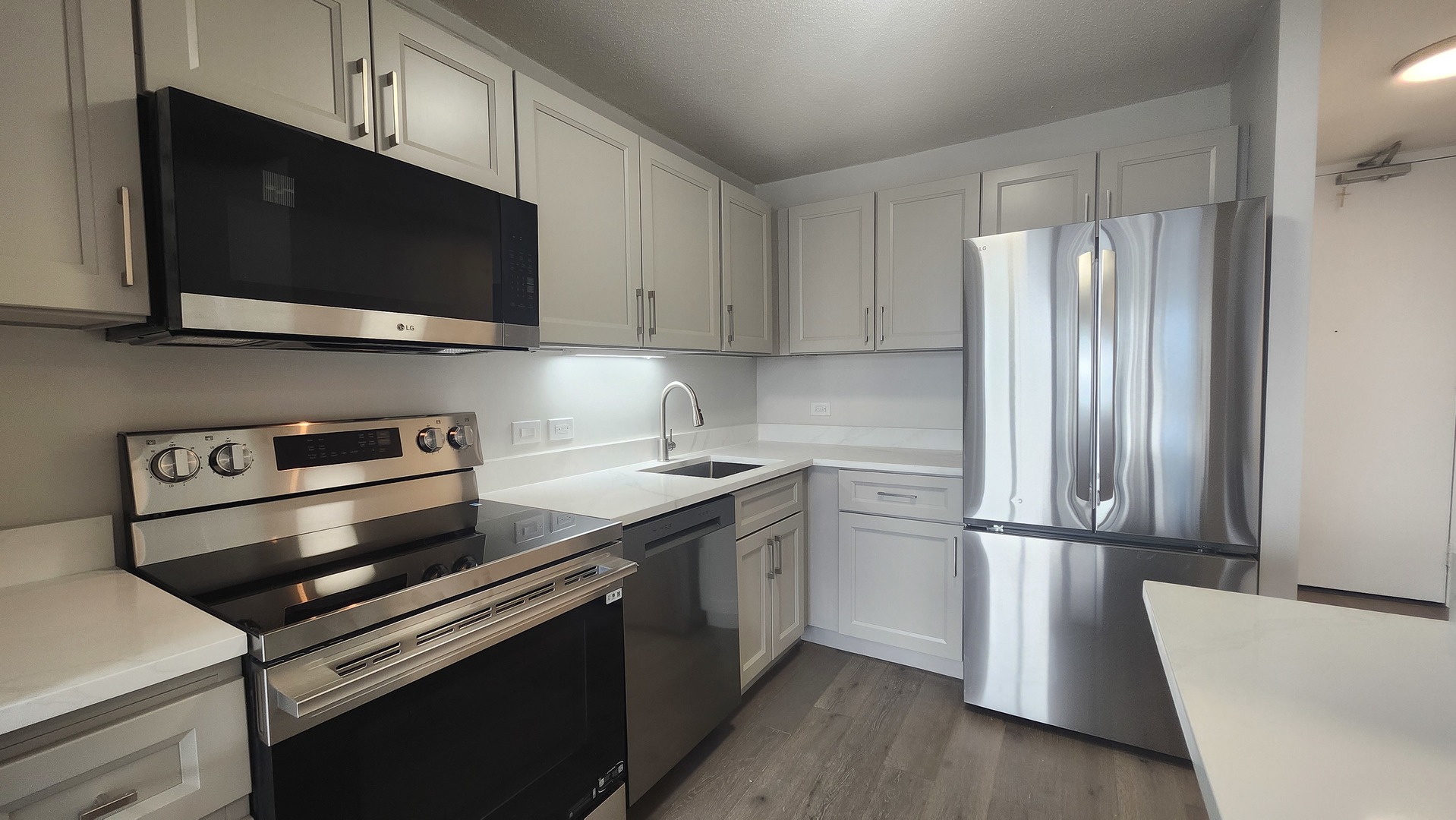 405 N Wabash Avenue 3308