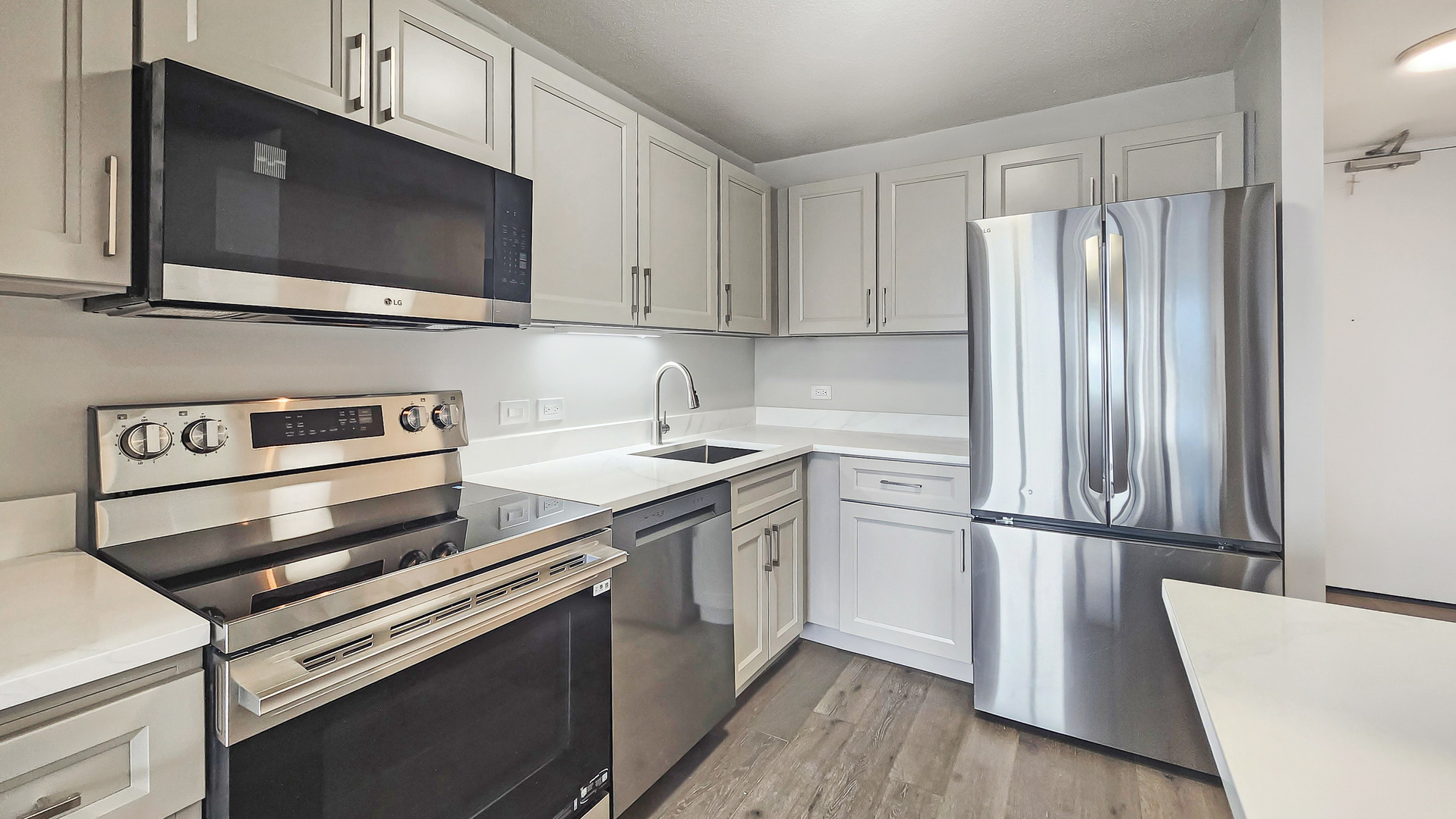 405 N Wabash Avenue 3308