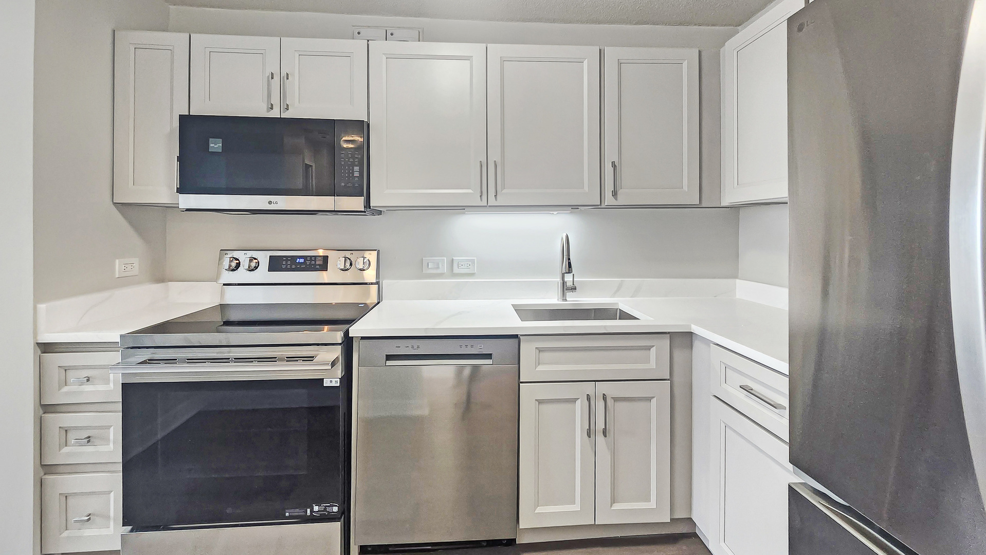 405 N Wabash Avenue 3308