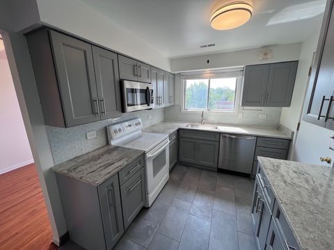 Tiny photo for 10125 CHERRY Parkway #203, Skokie, IL 60076 (MLS # 12646419)