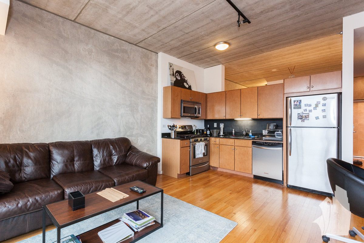 630 N FRANKLIN Street 717