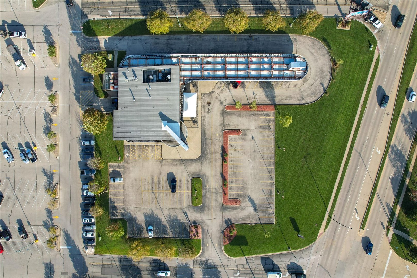 608 W TOWN CENTER Boulevard