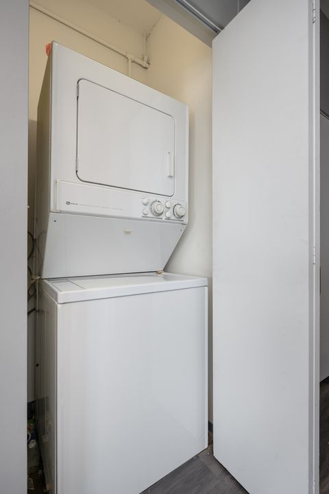 Tiny photo for 5 E 14th Place #806, Chicago, IL 60605 (MLS # 12490776)