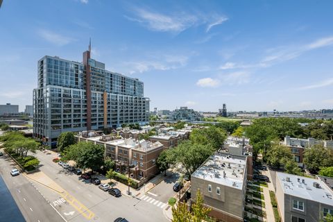 Tiny photo for 5 E 14th Place #806, Chicago, IL 60605 (MLS # 12490776)