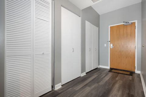 Tiny photo for 5 E 14th Place #806, Chicago, IL 60605 (MLS # 12490776)