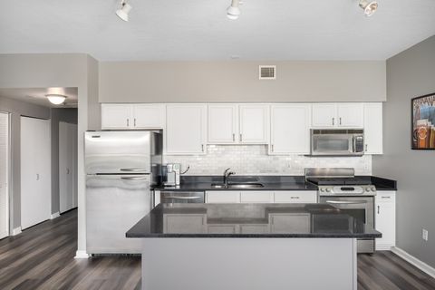 Tiny photo for 5 E 14th Place #806, Chicago, IL 60605 (MLS # 12490776)