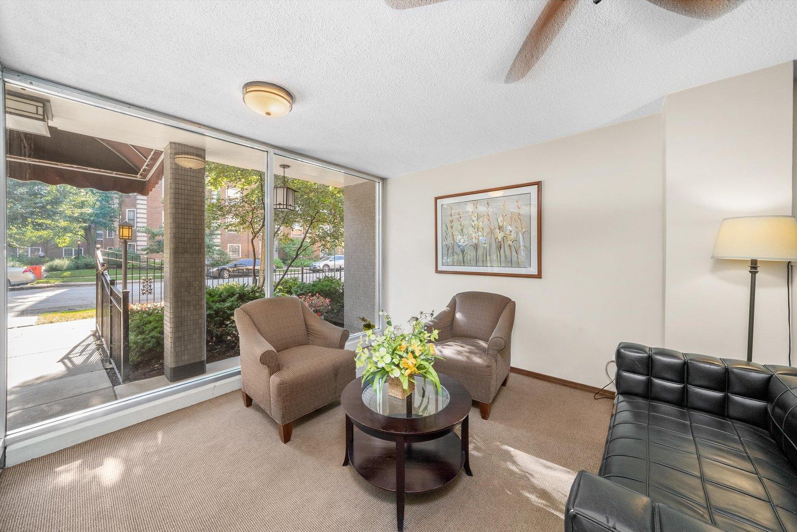 201 S Maple Avenue 210 - Photo 2