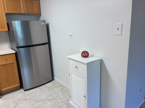 Tiny photo for 201 S Maple Avenue #210, Oak Park, IL 60302 (MLS # 12777656)