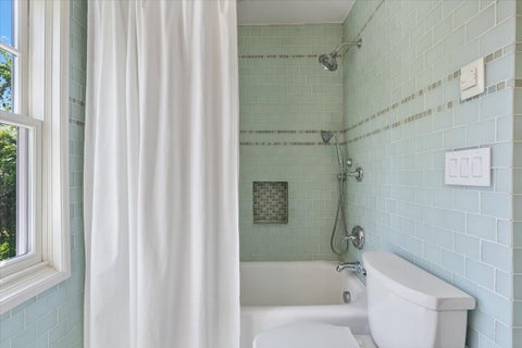 Tiny photo for 650 Green Bay Road, Highland Park, IL 60035 (MLS # 12743833)