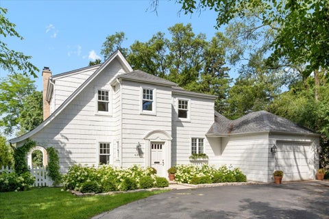 Photo of 650 Green Bay Road, Highland Park, IL 60035 (MLS # 12743833)