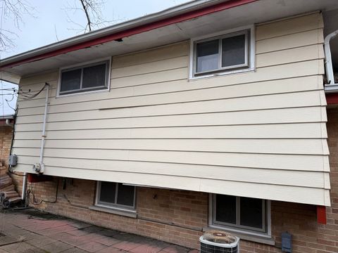 A home in Des Plaines