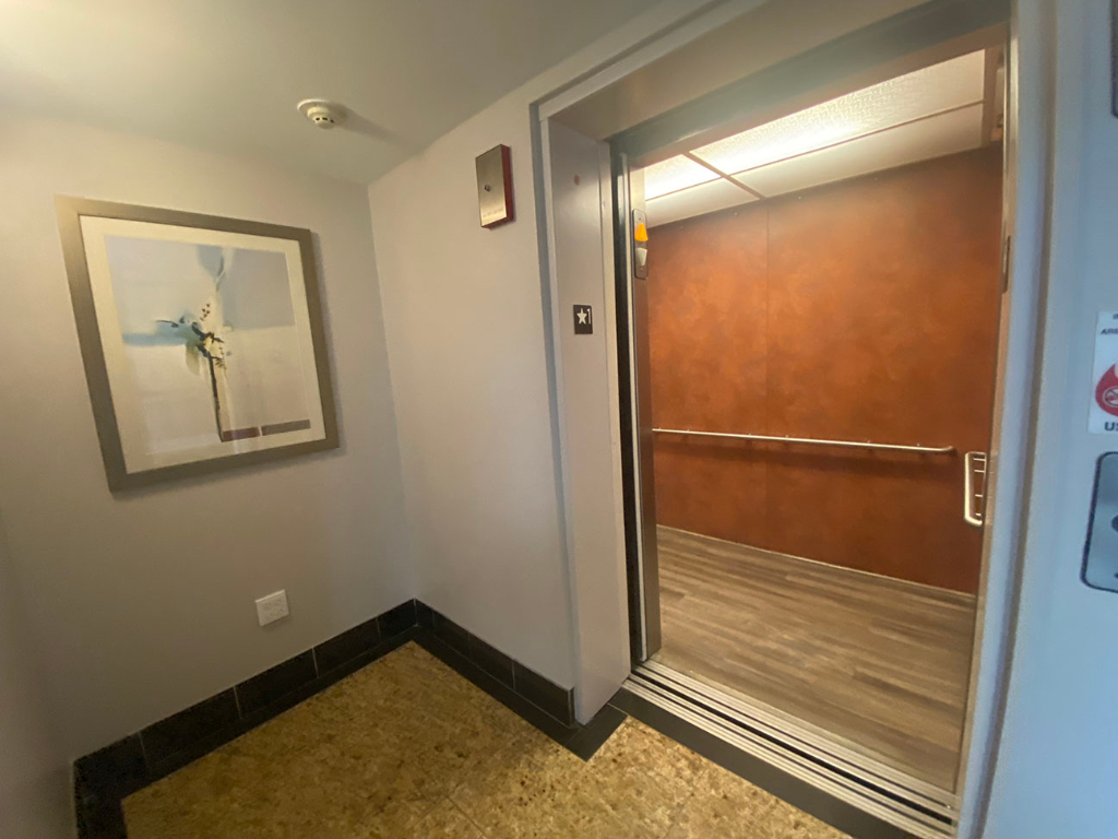 1926 N Lincoln Park West 4B