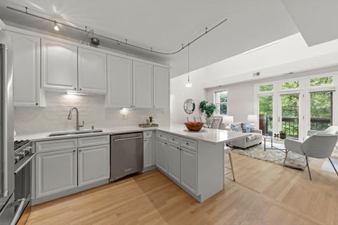 Tiny photo for 3534 N Reta Avenue #3, Chicago, IL 60657 (MLS # 12678589)