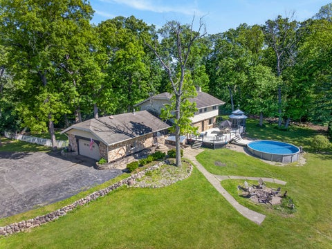 Photo of 39700 N Dilleys Road, Wadsworth, IL 60083 (MLS # 12658128)