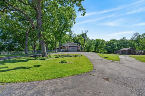 Tiny photo for 39700 N Dilleys Road, Wadsworth, IL 60083 (MLS # 12658128)