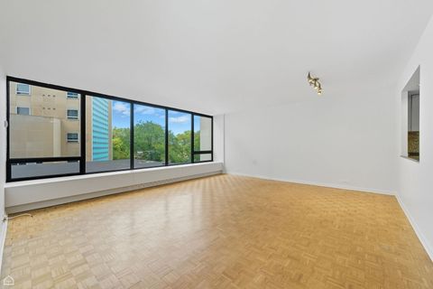 Tiny photo for 2800 N Lake Shore Drive #305, Chicago, IL 60657 (MLS # 12469563)