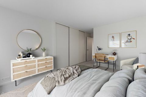 Tiny photo for 2800 N Lake Shore Drive #305, Chicago, IL 60657 (MLS # 12469563)