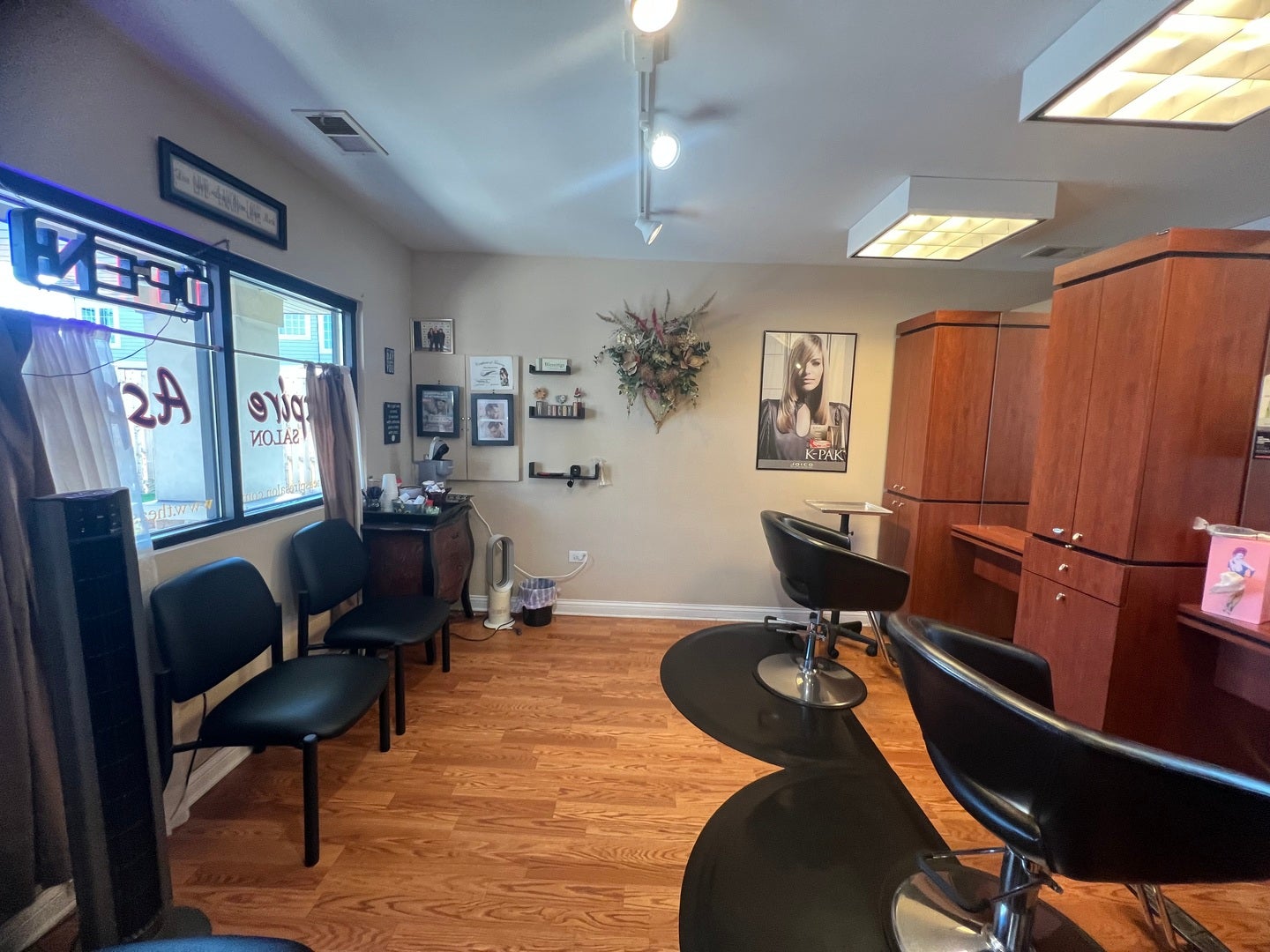 10016 S Roberts Road 1-South