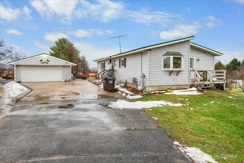 9416 Kemman Road Hebron IL 60034